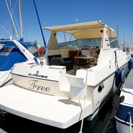 Готель Piper'S Boat Альгеро Екстер'єр фото